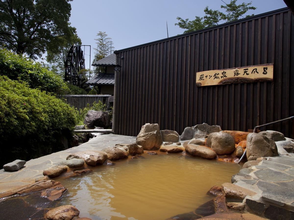 Hotel Gokuraku Onsen Takumi No Yado Takaharu Exterior foto